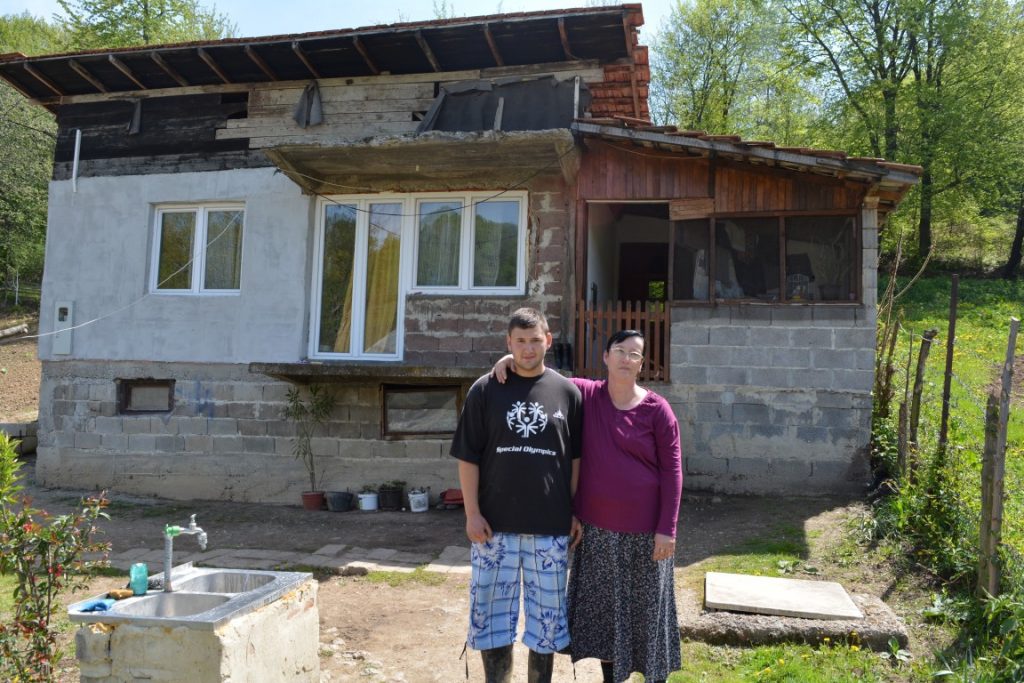 IFS-EMMAUS Builds a New Home for Family Mehmedbegović!