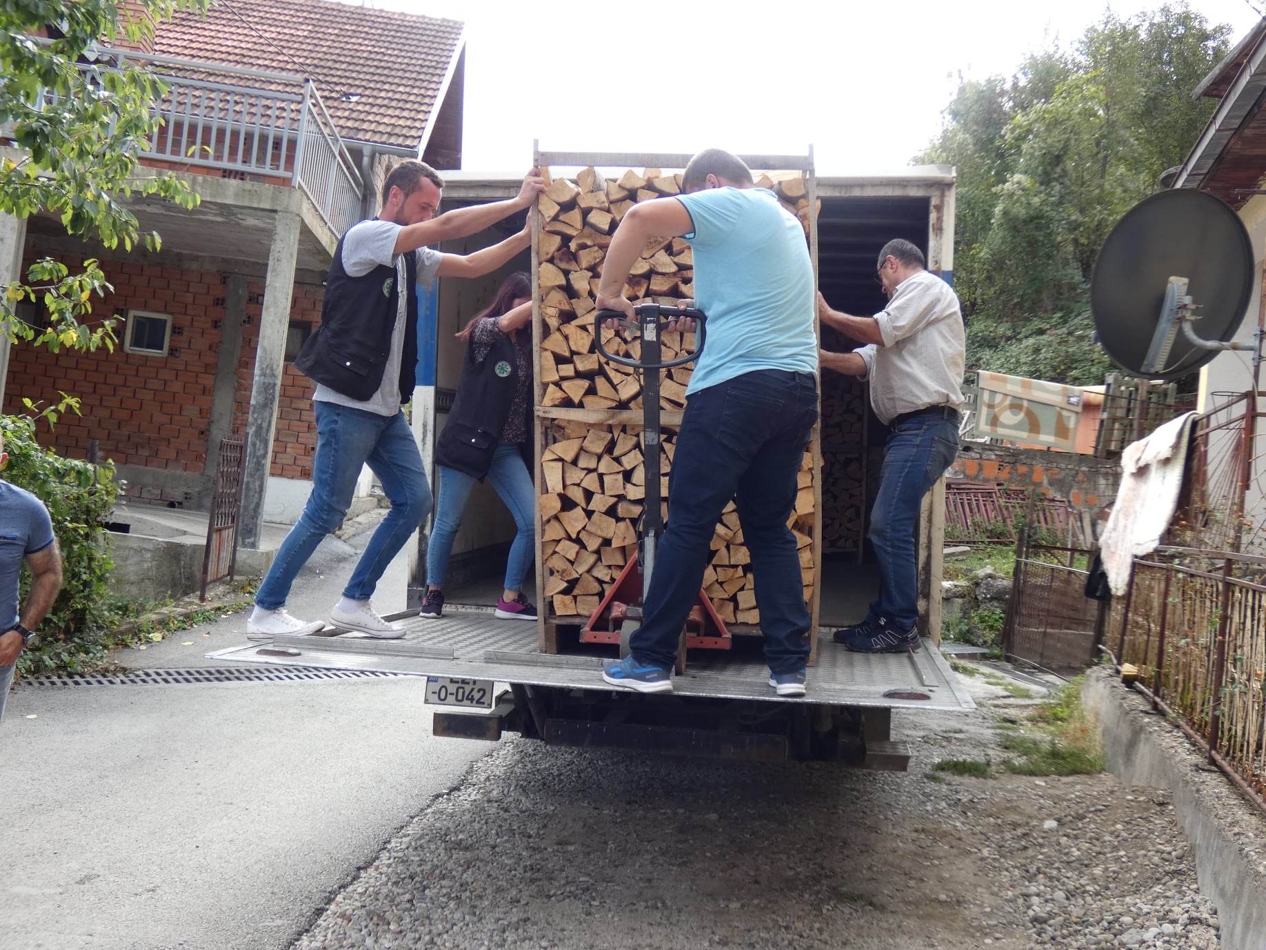 120868669_1565942050275984_802504095850944373_o