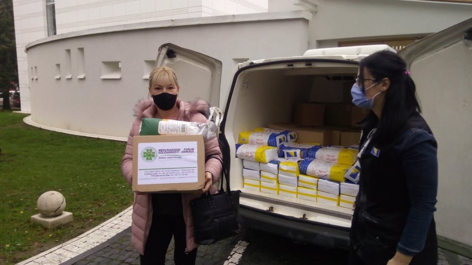 125002724_1604348556435333_2721293397779335770_n