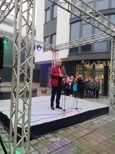 48377654_1204352833074373_4381888152646713344_n (Medium)