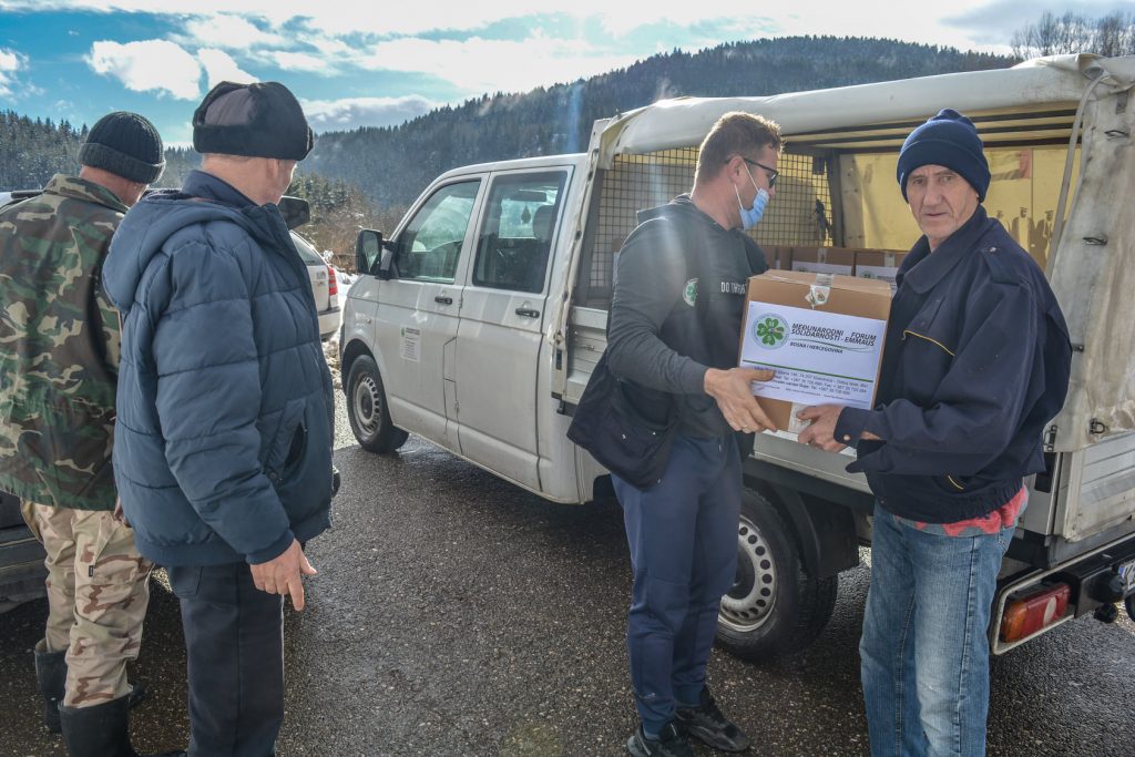 Distributed food packages for 30 families in the area of Žepa