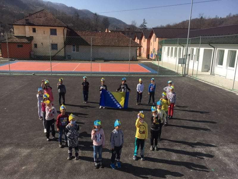 Independence Day of BiH was marked with various activities in Boarding Accommodation in Potočari
