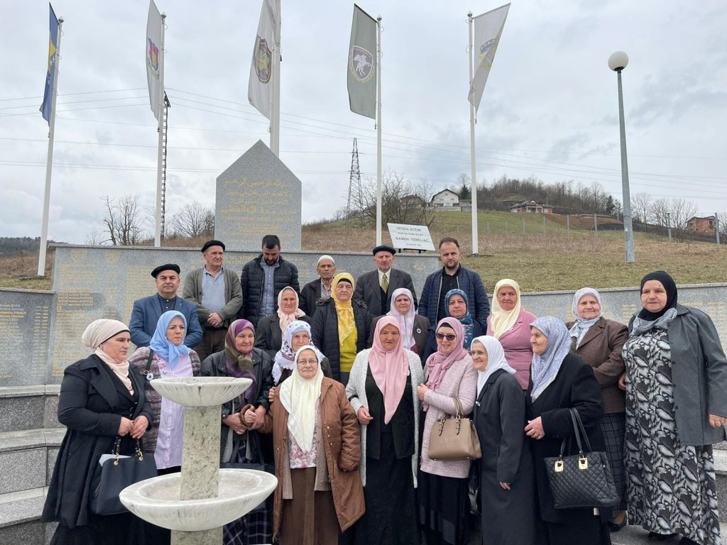 IFS-EMMAUS: Meeting of mothers from Srebrenica and Bužim