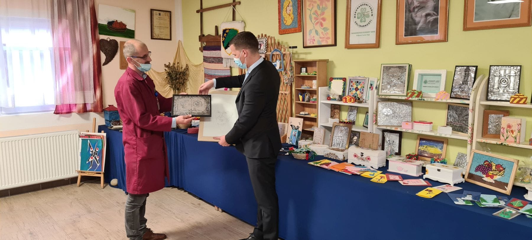 277357584_1983955528474632_1954454334688251013_n