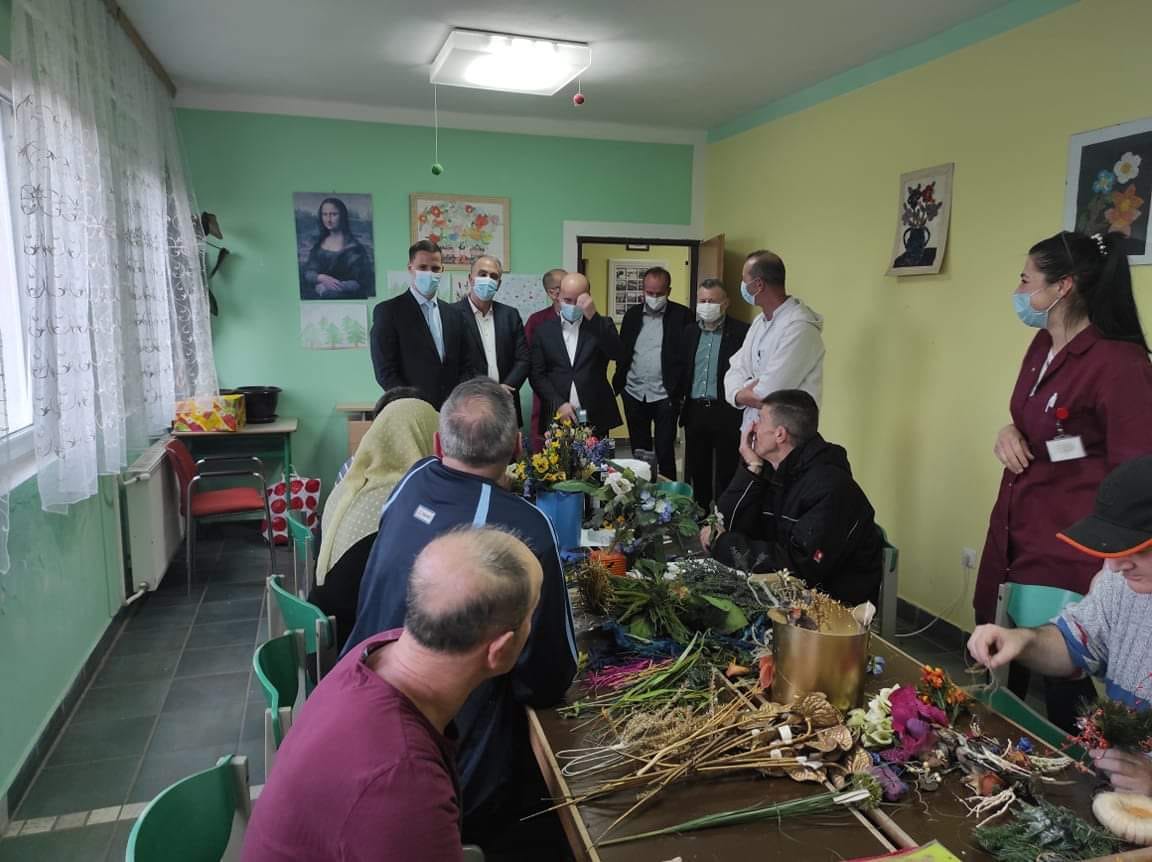 277572815_1983955728474612_626972040694773258_n