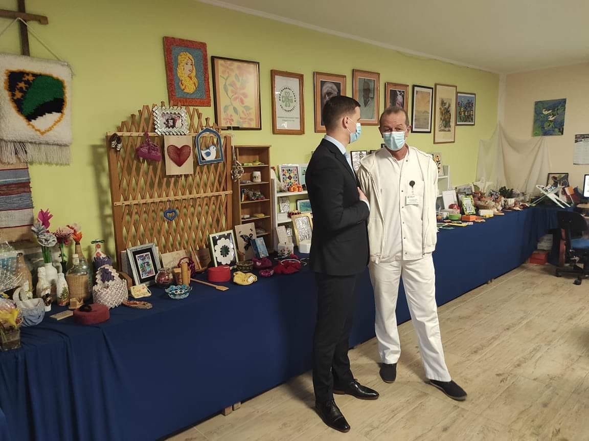 277806995_1983955765141275_3141247457955901658_n