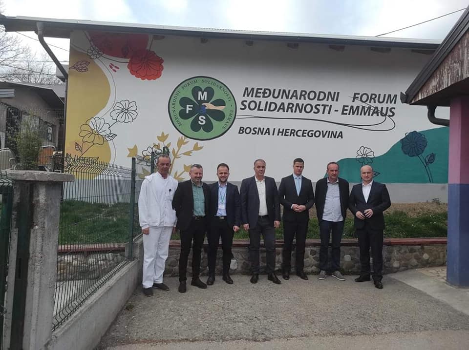 277810526_1983955061808012_2330219819134857643_n