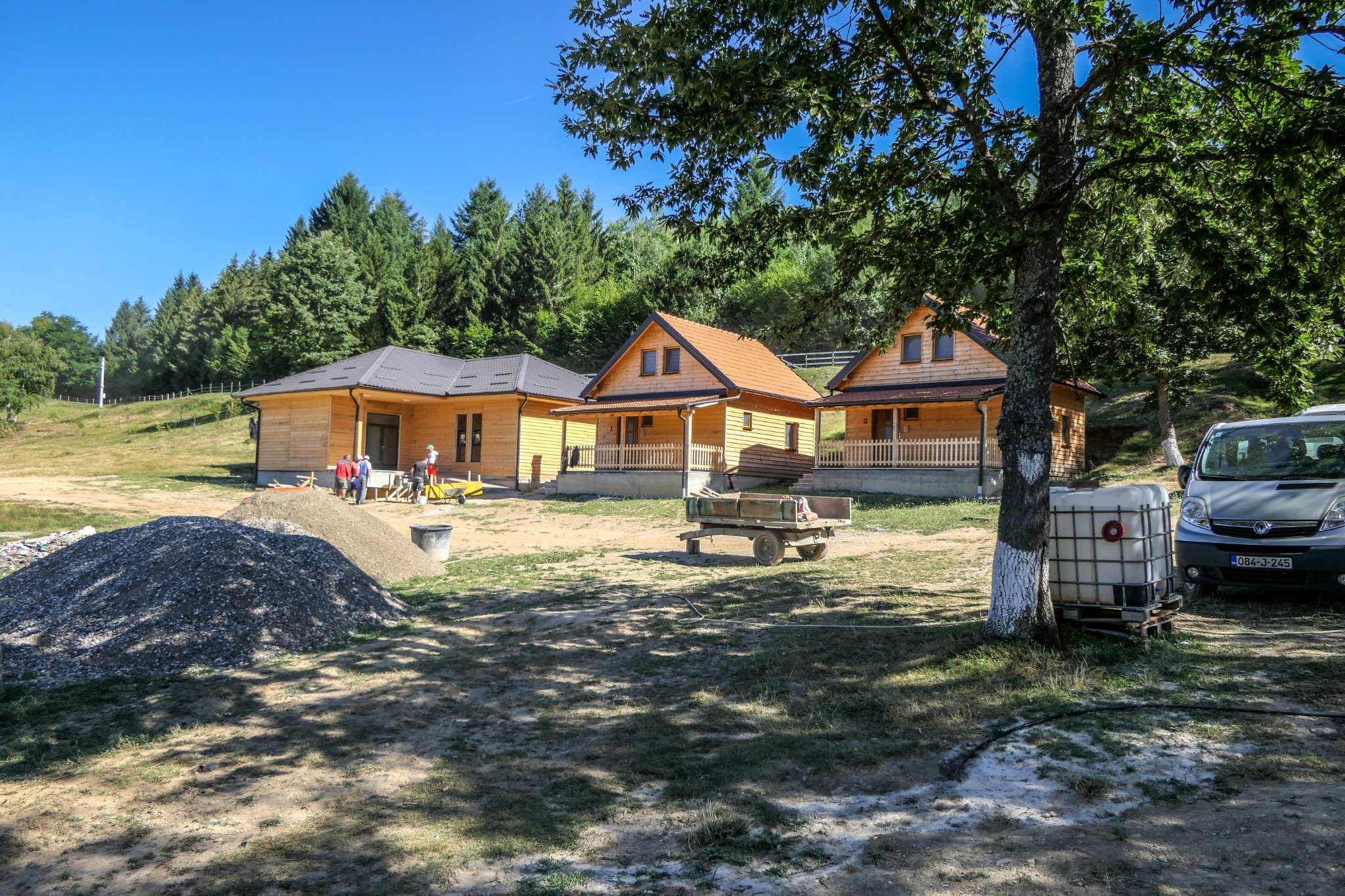 294302102_2064058663797651_7014323317916631752_n