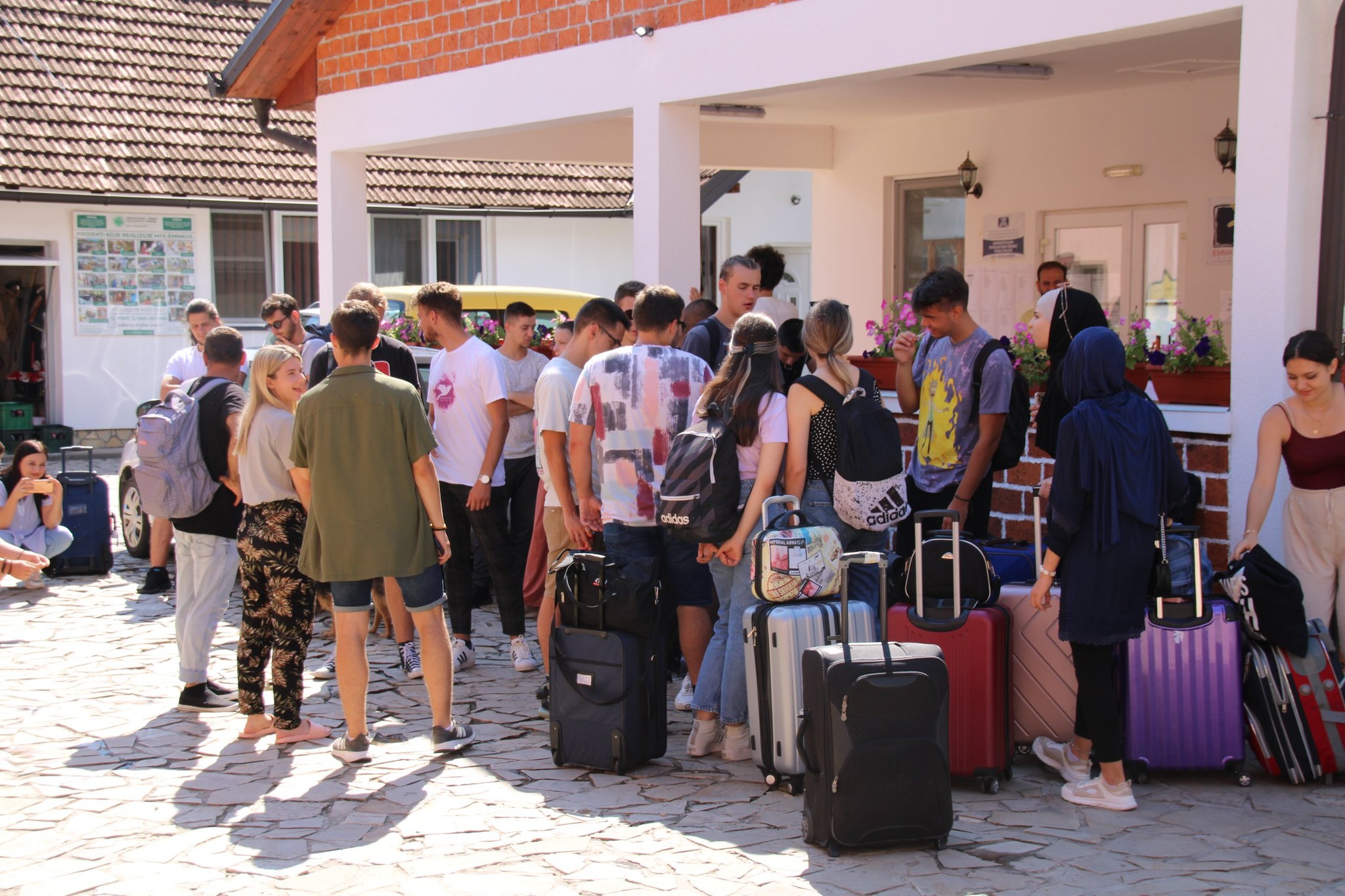 296586135_2071509263052591_9187813012215357361_n