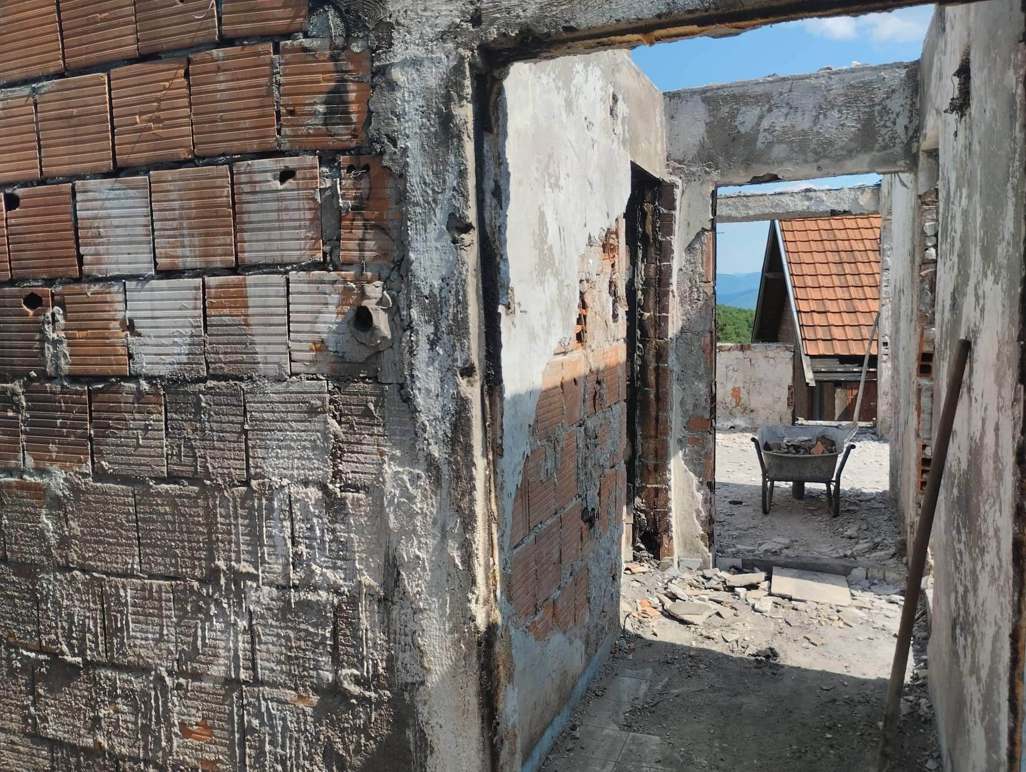 296818779_2074460939424090_6435173222564576497_n