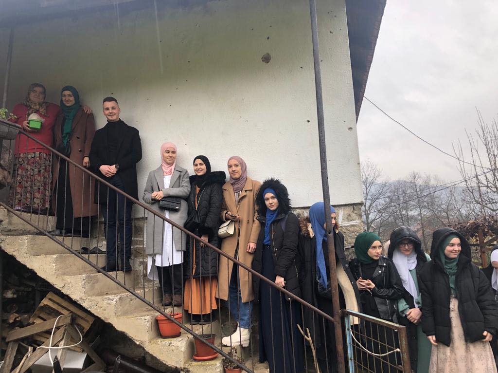 317800670_2177597359110447_837145931004162592_n