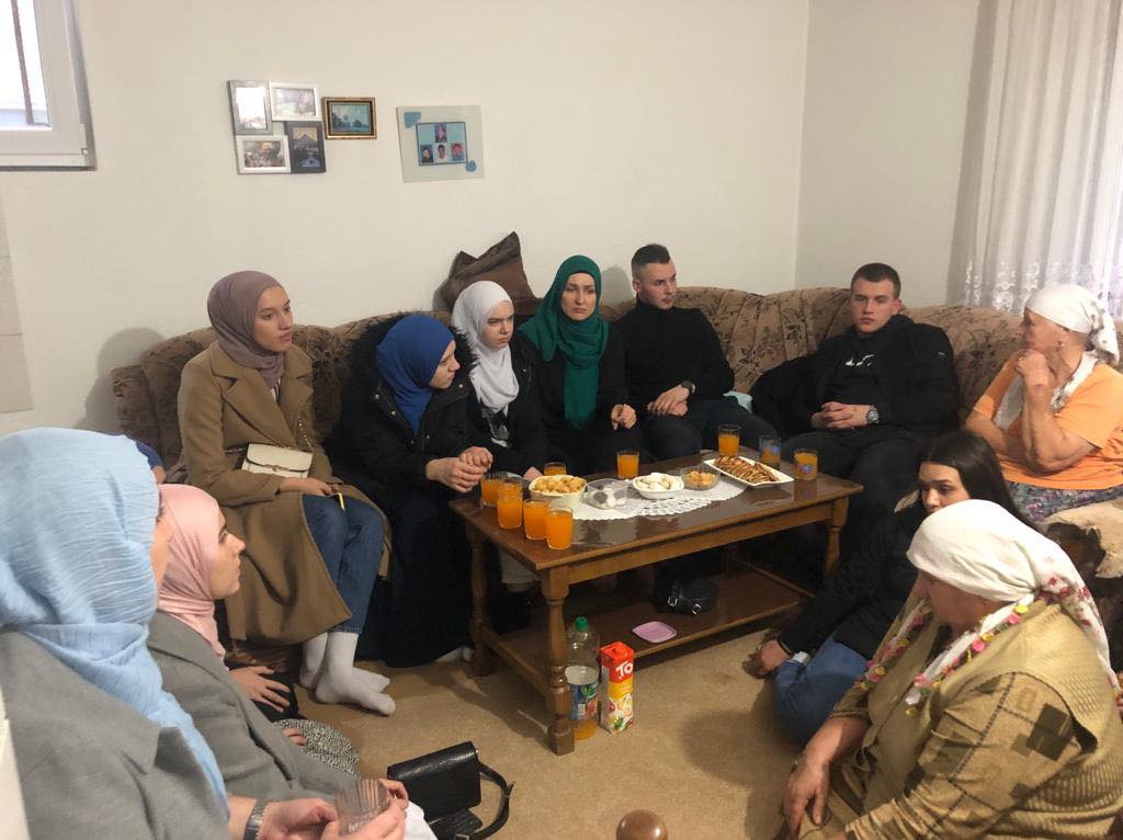 318427024_2177597335777116_7014479177070403398_n