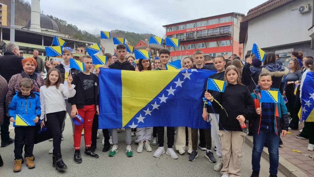 Dan nezavisnosti Bosne i Hercegovine na dostajanstven način obilježen u Srebrenici