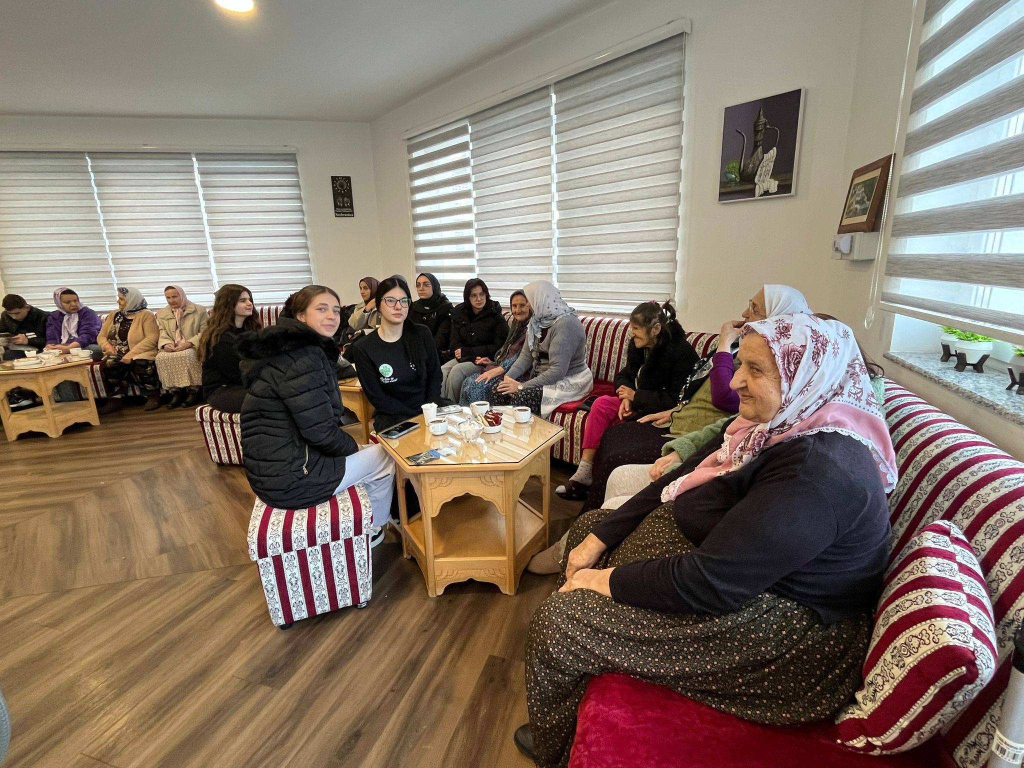 619003332_1216433427263218_7700094915325929783_n